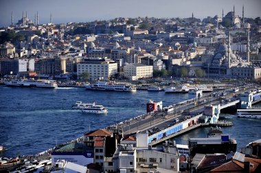 Galata Köprüsü ve Haliç