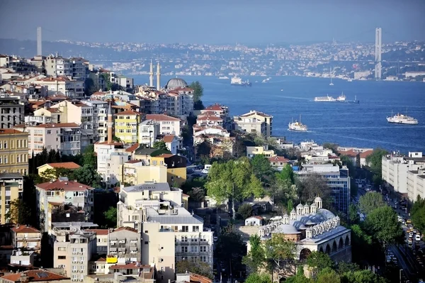 Boğaziçi Boğazı ve köprü panorama galata Kulesi