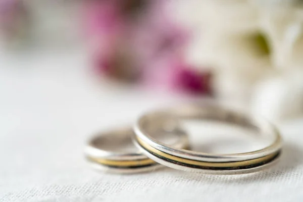 Extremely Close Pair Wedding Engagement Rings Out Focus Background Beautiful — Stockfoto