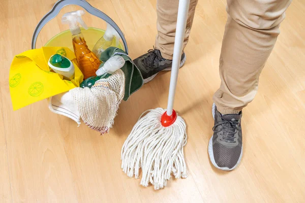 Bucket Cleaning Supplies Next Legs Man Holding Rope Mop — стоковое фото