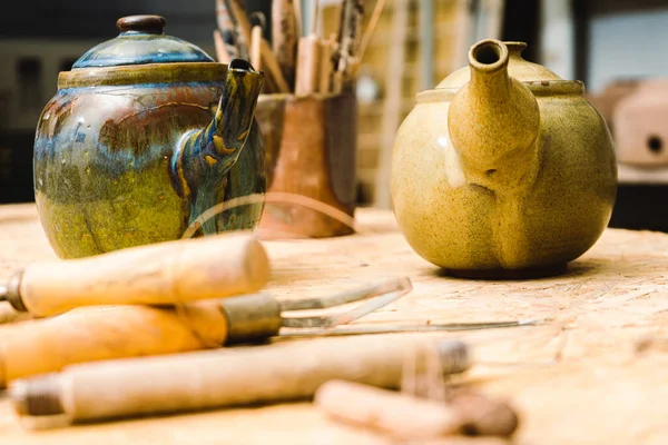 Een Handgemaakte Keramische Ketel Theepot — Stockfoto