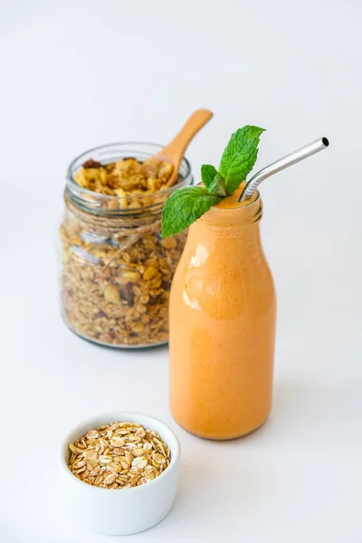 Seizoensgebonden Pompoen Wortel Smoothie Drinken Detox Met Eco Metalen Drinkstro — Stockfoto