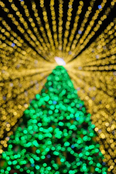 Defocused Lights Christmas Tree Night City New Year Street Decorations — Stock Photo, Image