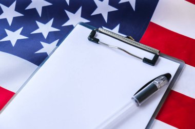 Boş kâğıt kağıtlı Amerikan bayrağı kopyalama alanı. Amerika Birleşik Devletleri bayrağı. 4 Temmuz Bağımsızlık Günü. Amerikan vatanseverliği ulusal bayramı. Usa gurur duyuyor. Özgürlük kavramı