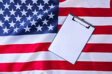 Boş kâğıt kağıtlı Amerikan bayrağı kopyalama alanı. Amerika Birleşik Devletleri bayrağı. 4 Temmuz Bağımsızlık Günü. Amerikan vatanseverliği ulusal bayramı. Usa gurur duyuyor. Özgürlük kavramı