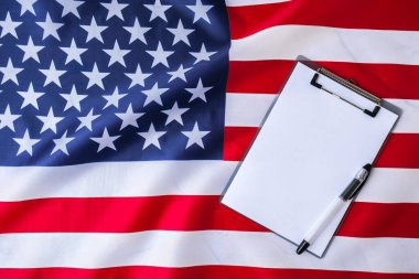 Boş kâğıt kağıtlı Amerikan bayrağı kopyalama alanı. Amerika Birleşik Devletleri bayrağı. 4 Temmuz Bağımsızlık Günü. Amerikan vatanseverliği ulusal bayramı. Usa gurur duyuyor.