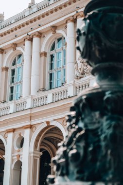 Ulusal Odessa Ulusal Akademik Opera ve Bale Tiyatrosu. Mimari anıt. Seyahat güzergahı. Tatil kavramı. Dış sanat binası.