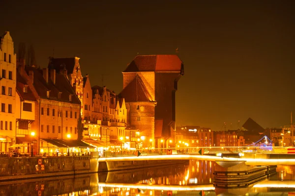 Óváros Gdanskban Éjszaka Granary Island Folyóparti Tükörkép Moltawa Folyónál Alkonyatkor — Stock Fotó
