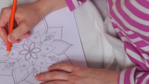 Woman Coloring Antistress Page Female Hand Painting Mandala Female Painting — Stock videók