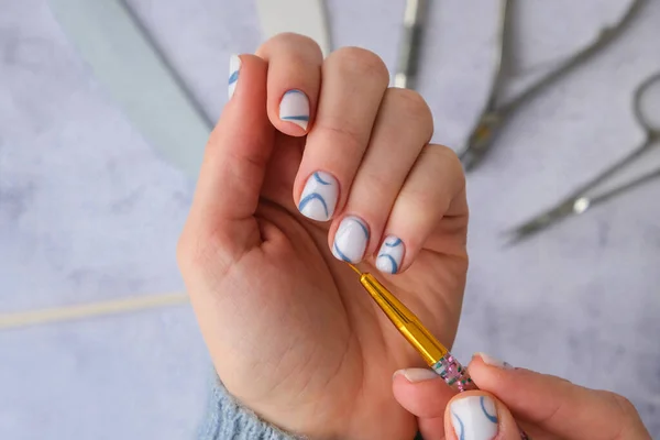 Professionele Stijlvolle Trendy Blauwe Hardware Manicure Procedure Voor Bereiding Van — Stockfoto