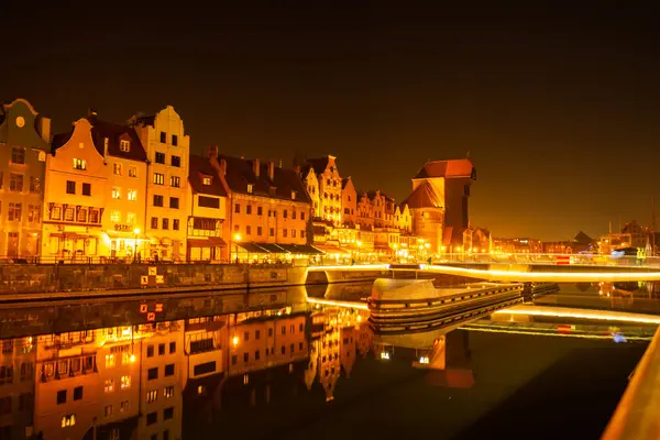 Cidade Velha Gdansk Noite Margem Rio Granary Island Reflexão Moltawa — Fotografia de Stock