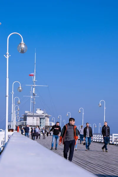 Sopot Polen Mai 2022 Touristenmassen Die Seebrücke Von Sopot Der — Stockfoto