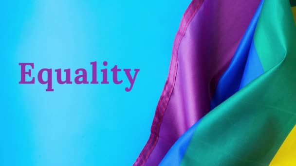 Zoom Out Rainbow Flag Text Equality Message Флаг Rainbow Lgbtq — стоковое видео
