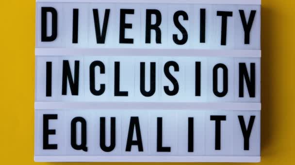 Zoom Out Diversity Inclusion Equality Lettering Text Diversity Age Ethnicity — Stockvideo