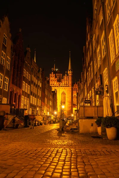 Paisaje Urbano Gdansk Con Basílica Santa María Ayuntamiento Por Noche —  Fotos de Stock