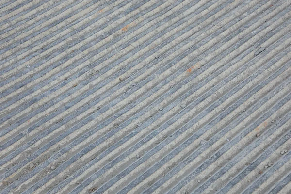 Fundo de textura de superfície de cimento cinza com canais para fluxo de água — Fotografia de Stock