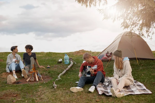 Caucasian Young Man Playing Music Guitar Friends Camping Site Traveling — Photo