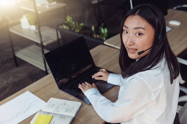 Attractive Asian Businesswoman Working Laptop Modern Office Blurred Background —  Fotos de Stock