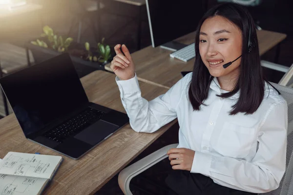 Young Woman Using Headset Computer While Talking Customers Online High —  Fotos de Stock