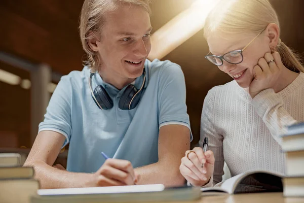 Two Talented Students Working Together University Project Sitting Library Education — Foto Stock