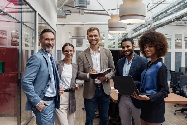 Group Motivated Business People Standing Together Office Leader Teamwork Concept — Foto de Stock