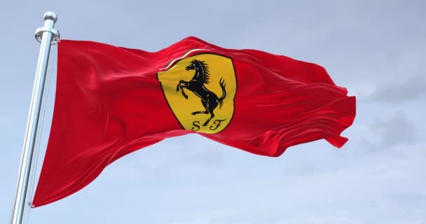 Ferrari Vlag Zwaaien — Stockvideo