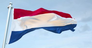 Hollanda Bayrağı 4K sallıyor