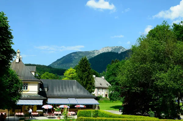 Berchtesgaden Γερμανία Ιουνίου 2015 Άγνωστοι Τουρίστες Εστιατόριο Και Θέα Προς — Φωτογραφία Αρχείου