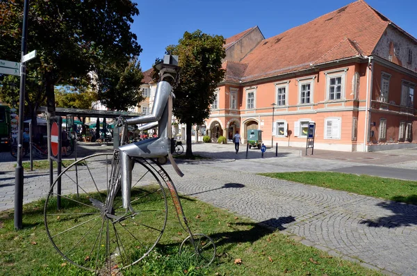 Bad Radkersburg Austria September 2021 Cyclist Artwork Town Square Village — Stock Photo, Image