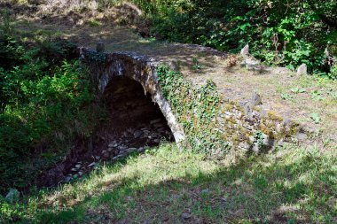 Yunanistan, Epirus, eski Pit Passias taş köprüsü