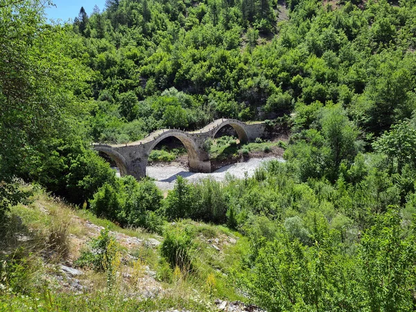 Řecko Epirus Historický Most Přes Řeku Voidomatis — Stock fotografie