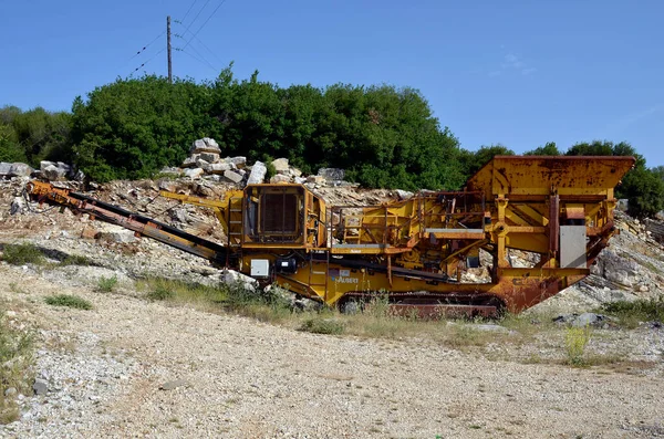 Tzoumerka Grécia Junho 2021 Máquina Móvel Para Mineração Construção Estradas — Fotografia de Stock