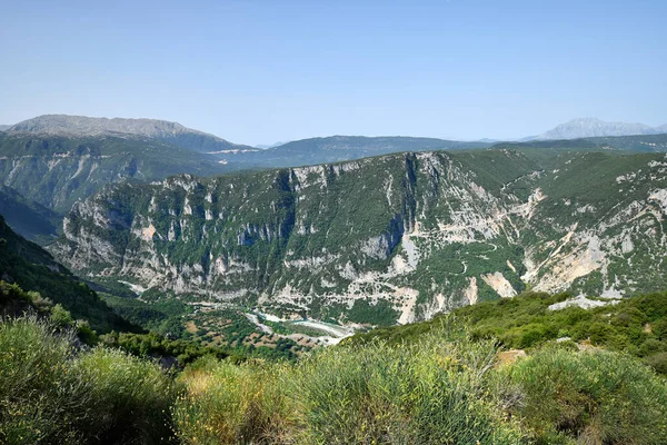 Grécia Épiro Paisagem Com Estrada Montanhosa Extremamente Sinuosa Até Ponte — Fotografia de Stock