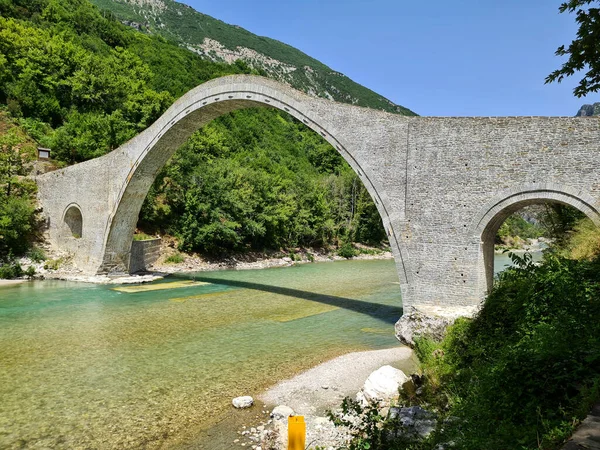 Griekenland Plaka Brug Arachthos Rivier Grootste Eenboogbrug Balkan Gerestaureerd Instorting — Stockfoto