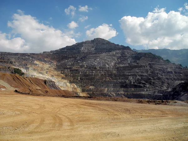 Avusturya, Erzberg - yüzey Styria demir cevheri madenciliği