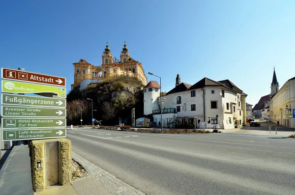 Melk Rakousko Března 2022 Působivé Barokní Opatství Melk Skále Údolí — Stock fotografie