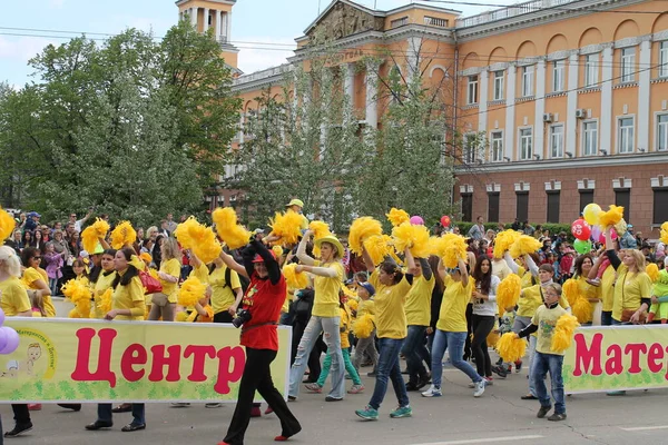Irkutsk 'ta, Pazar günü, Haziran' ın başında, şehir günü kutlanır. 2014 'te, 7 Haziran' dı. Sabah bir geçit töreni var. Tatile okullar, üniversiteler, ticari firmalar ve kamu kuruluşları da katılıyor..