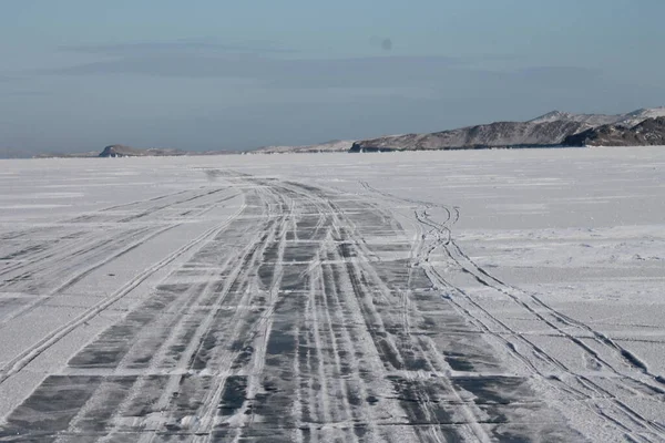 Winter Lake Baikal Usually Sunny Cold Ice Constantly Moving Cracks — Zdjęcie stockowe