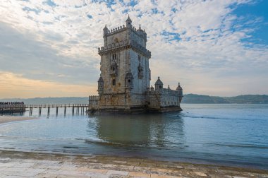 Torre de Belem / Belem Tower 'ın dışı - Tagus Nehri, Lizbon, Portekiz
