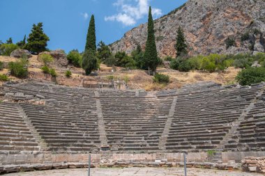 Delphi antik tiyatroda. Delphi bir önemli antik Yunan dini Kutsal Tanrı Apollon kutsal yapıldı..