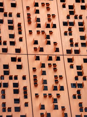 Medellin Stadyumunun Turuncu Duvarındaki Kare Delikler