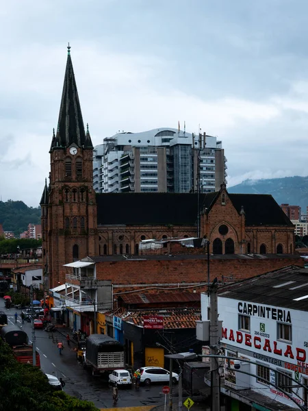 Medellin Antioquia Kolombiya Mart 2022 Bulutlu Bir Günde Katedral Sokak — Stok fotoğraf