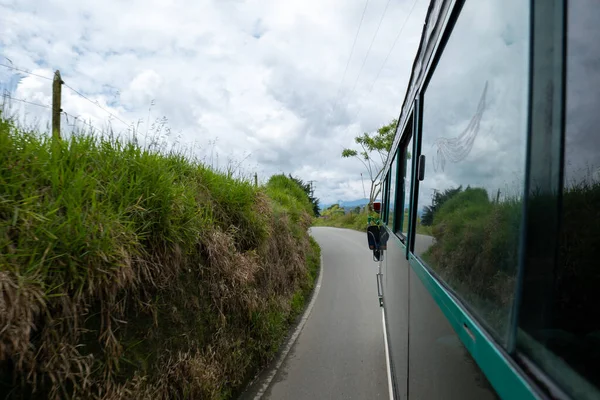 Felder Und Bäume Aus Dem Busfenster Gesehen — Stockfoto