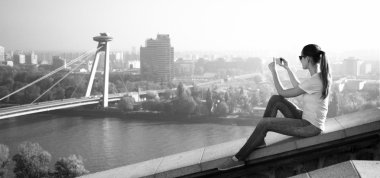 Kızı al resim bratislava bw