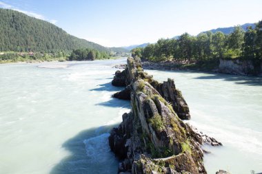 Katun nehri, Altay dağları, Rusya Ejderha dişlerinin manzarası