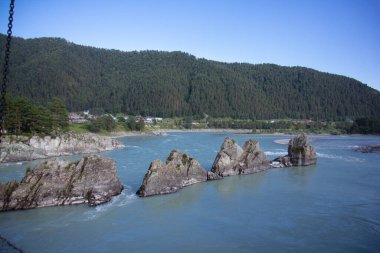 Katun nehri, Altay dağları, Rusya Ejderha dişlerinin manzarası