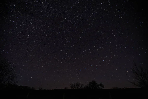 Nacht landschap op het Russische platteland — Stockfoto
