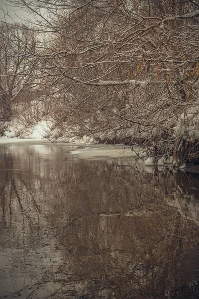 Winterliche Flusslandschaft Der Russischen Landschaft — Stockfoto