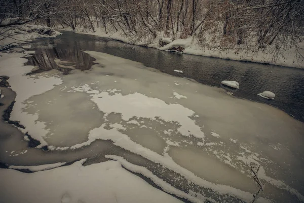 Winterliche Flusslandschaft Der Russischen Landschaft — Stockfoto
