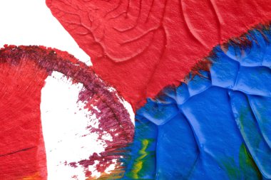 mavi kırmızı soyut akrilik boya renk dokusu beyaz zemin üzerinde mürekkep lekesi yöntemi kullanarak